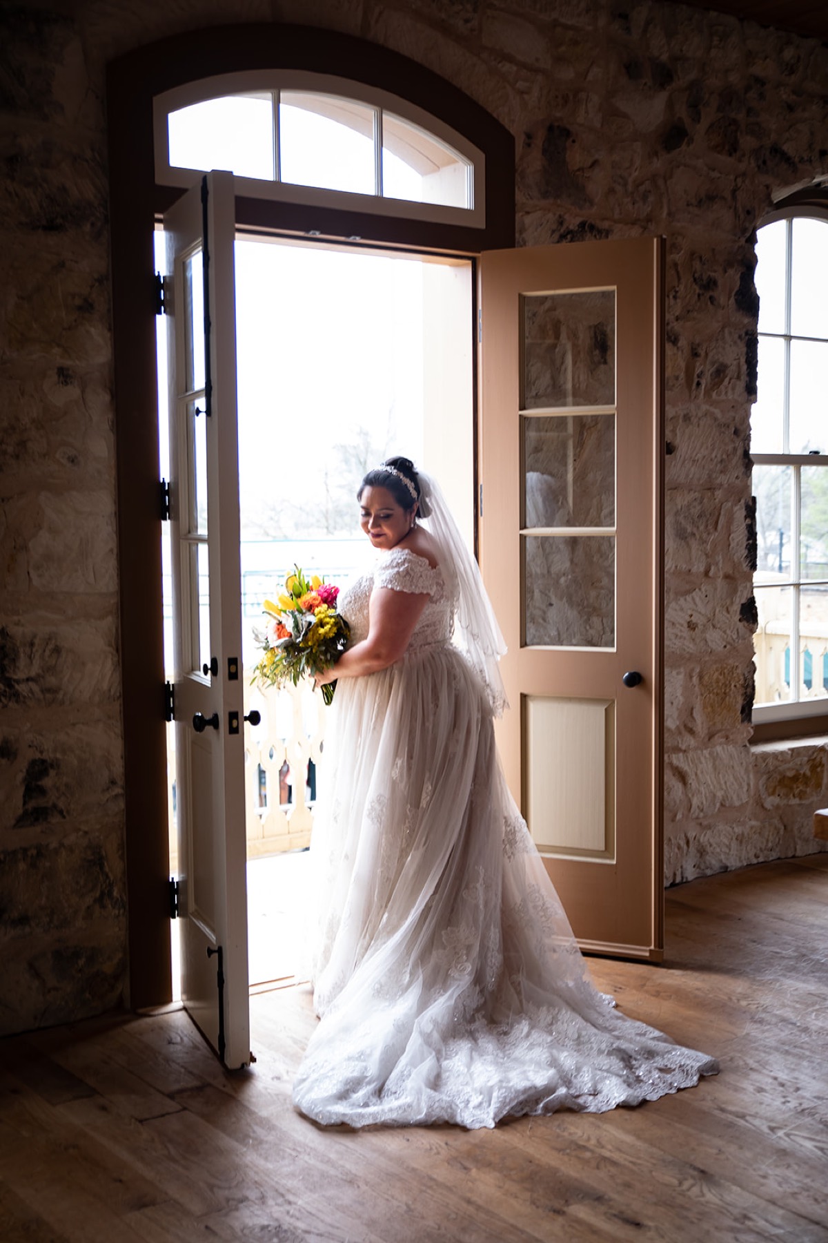 Wedding at Ingenhuett on High in Comfort by GR Weddings